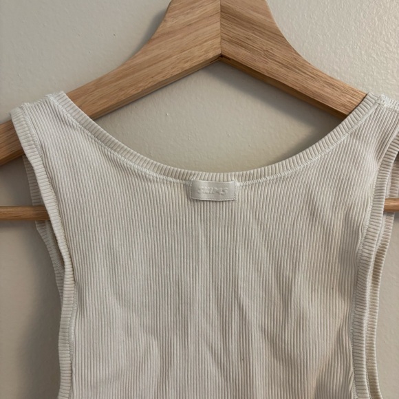 SKIMS Ribbed Ivory Tank - Picture 7 of 7